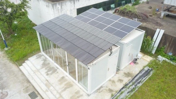 Solar Tile V1.0 55W with Mono Cells Waterproof Tile Solar Panels Solar Modules-Black Colour Horizontal